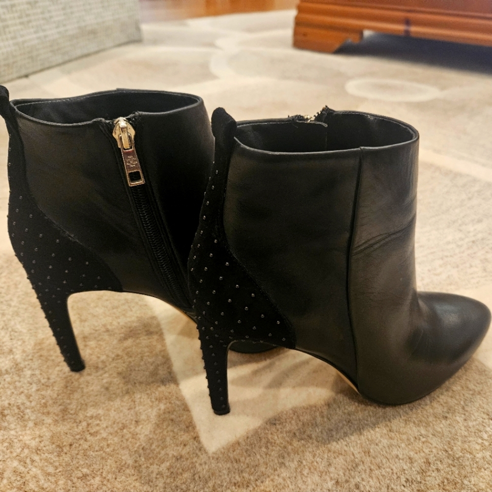 Ann Taylor Black Leather Booties Size 7